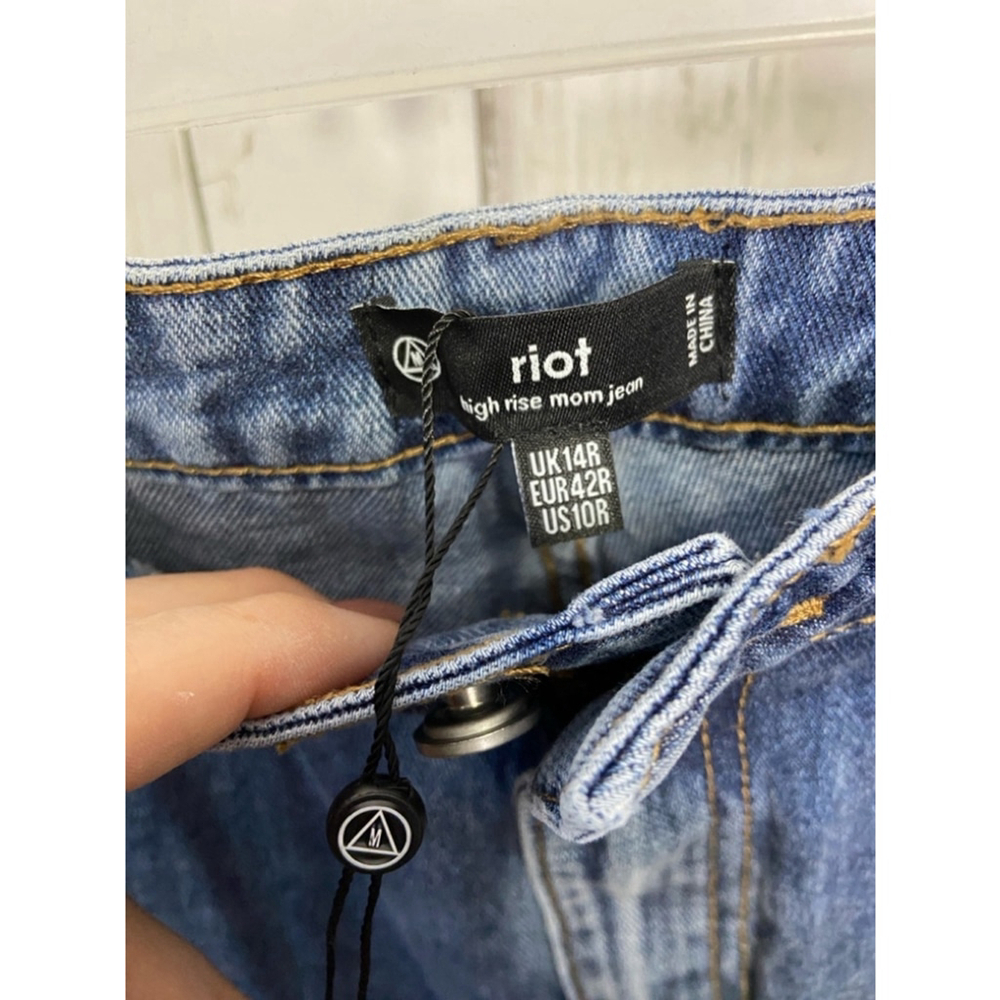 NWT Missguided Riot Mom Jeans Tall Shadow Pocket High Waist Size 10 Blue - Picture 8 of 9